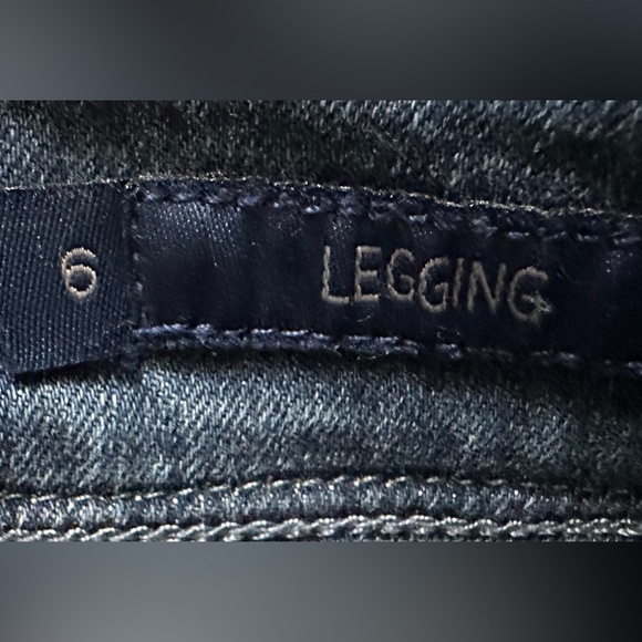 Seven7 Ripped Style Jeggings - Picture 3 of 5